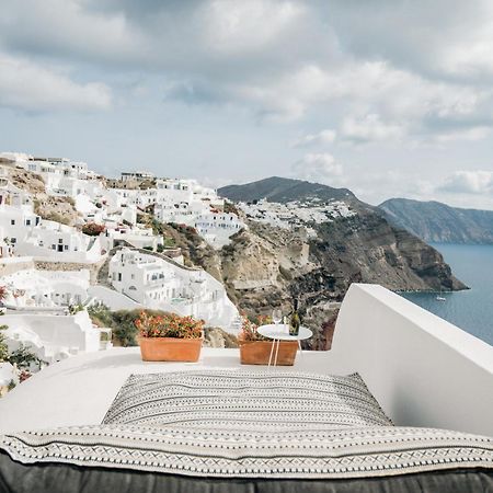 Chelidonia Luxury Suites Oia  Exterior photo