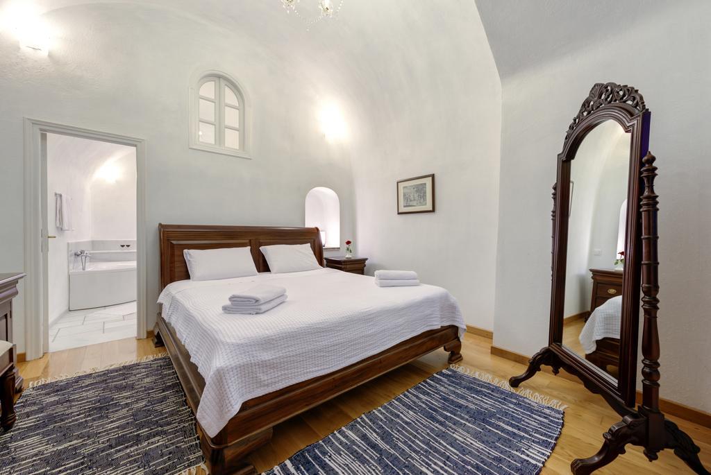 Chelidonia Luxury Suites Oia  Exterior photo