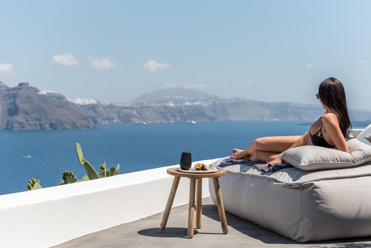 Chelidonia Luxury Suites Oia  Exterior photo