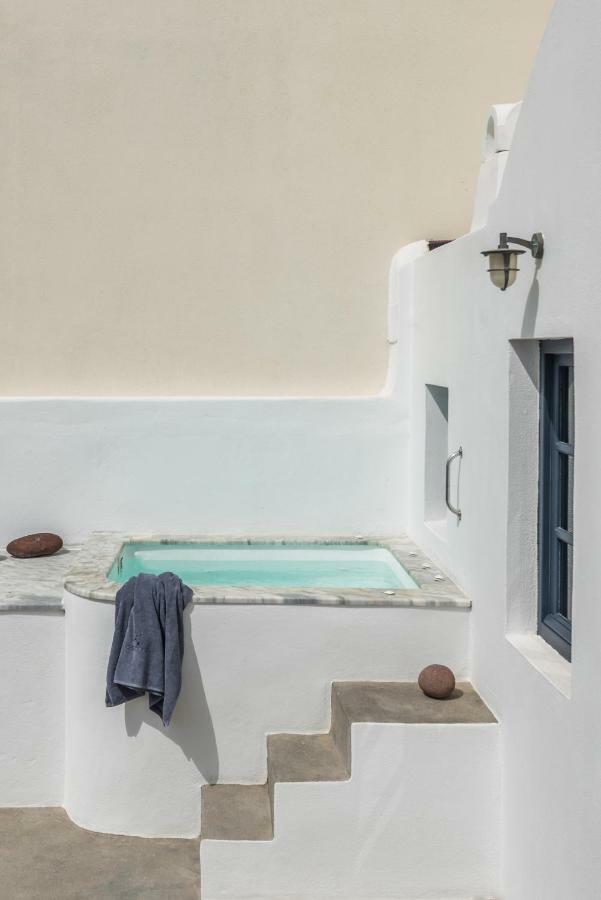 Chelidonia Luxury Suites Oia  Exterior photo