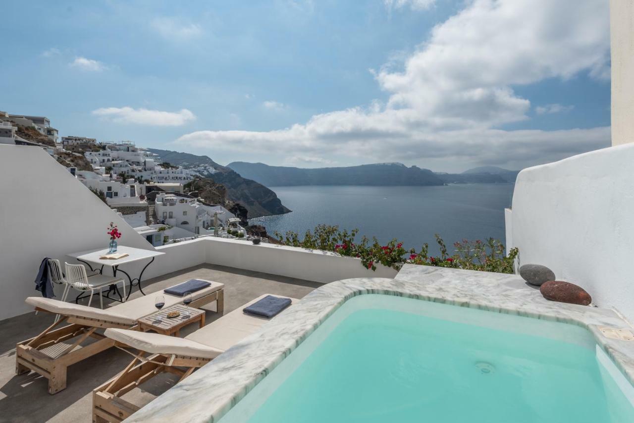 Chelidonia Luxury Suites Oia  Exterior photo