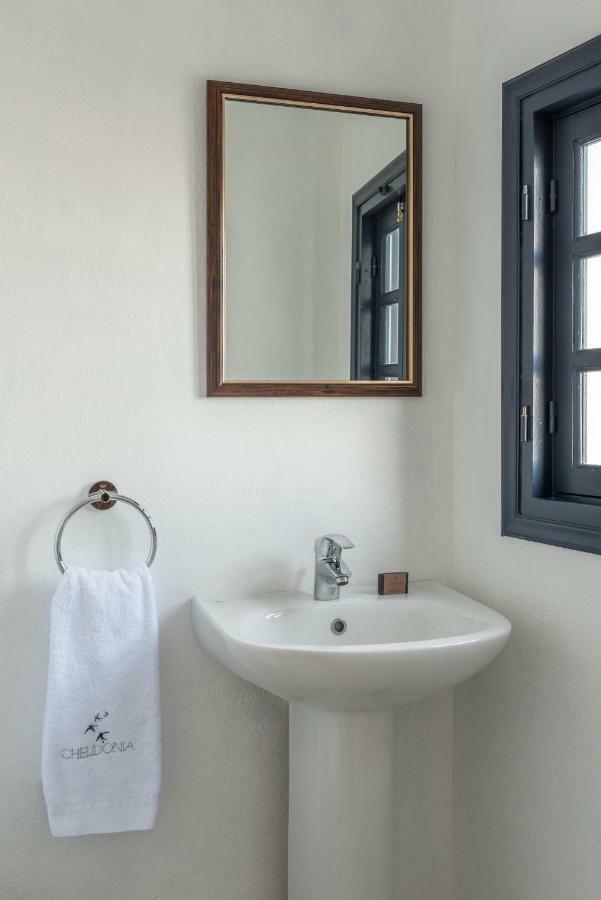 Chelidonia Luxury Suites Oia  Exterior photo