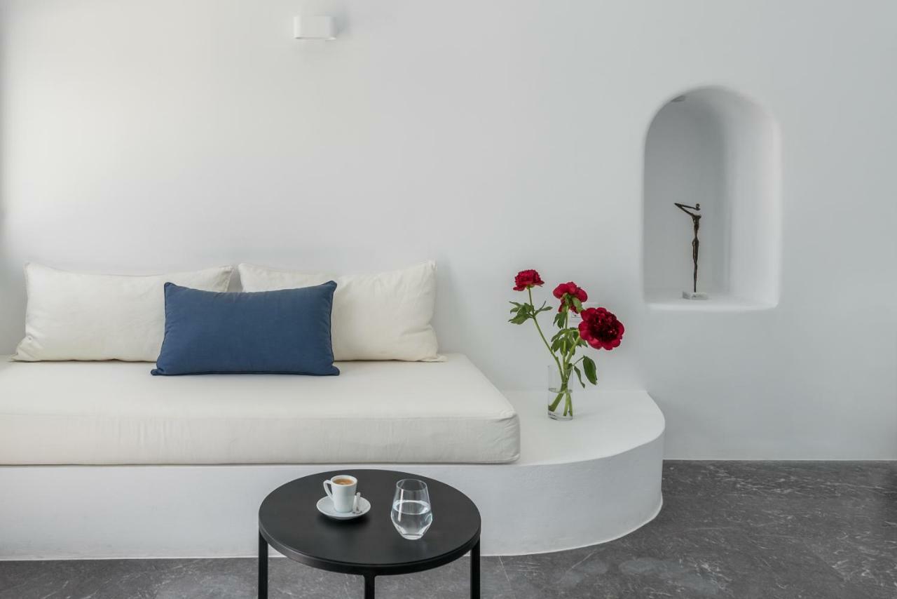 Chelidonia Luxury Suites Oia  Exterior photo