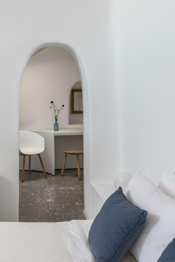 Chelidonia Luxury Suites Oia  Exterior photo