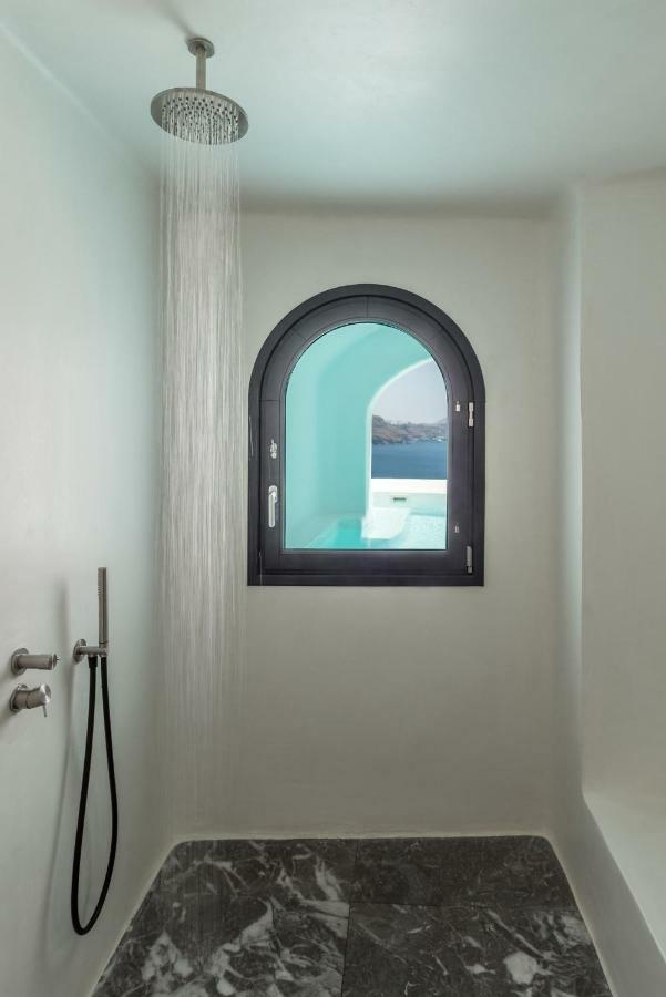 Chelidonia Luxury Suites Oia  Exterior photo